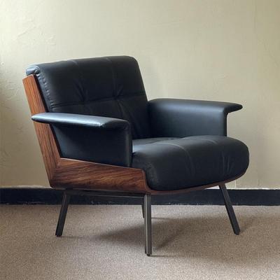 意式现代Minotti Daiki单人扶手椅实木皮艺沙发椅休闲椅