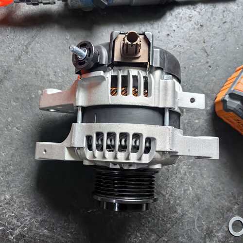丰田发电机 27060-0Q200 1KR-FE  YARIS NHP13 NSP13 NCP13
