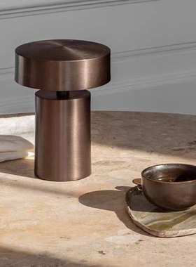 丹麦Column蘑菇床头台灯简约usb充电无线氛围小夜灯可调光北欧