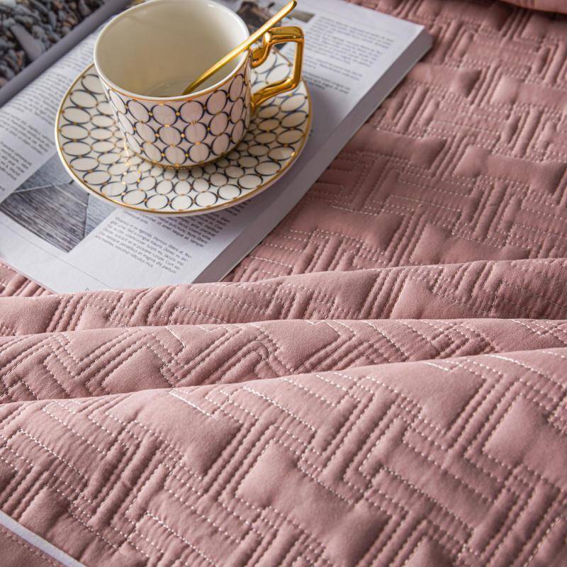 【折扣价】夹棉床单纯色绗缝床盖加厚床罩美式欧式磨毛床盖三件套