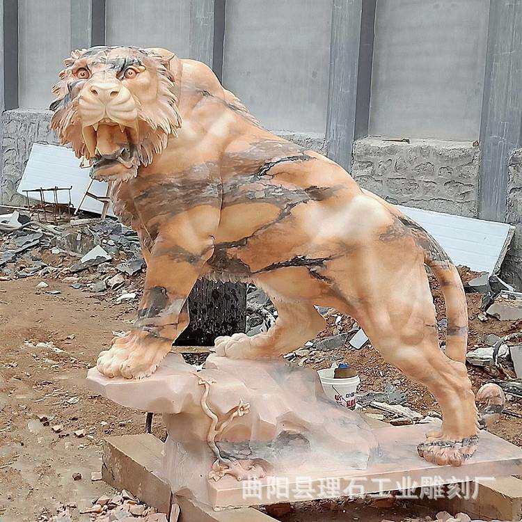 厂家供应石雕老虎 大理石老虎雕塑 天然晚霞红石雕虎 动物雕塑