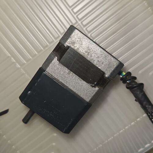 询-东方电机PK243A1SG3.6有磕伤