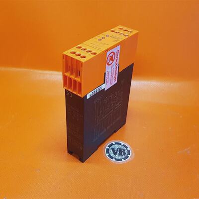 E. Dold  Shne BG5925.03  0048653  Emergency Stop Module