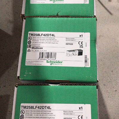 TM258LF42DT4L全新原装控制器，新到议价