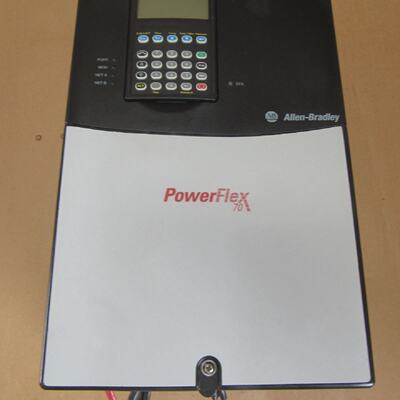 ALLENBRADLEYPOWERFLEX7020AD034A3AYNAEC0交流电驱动器25HP480V3