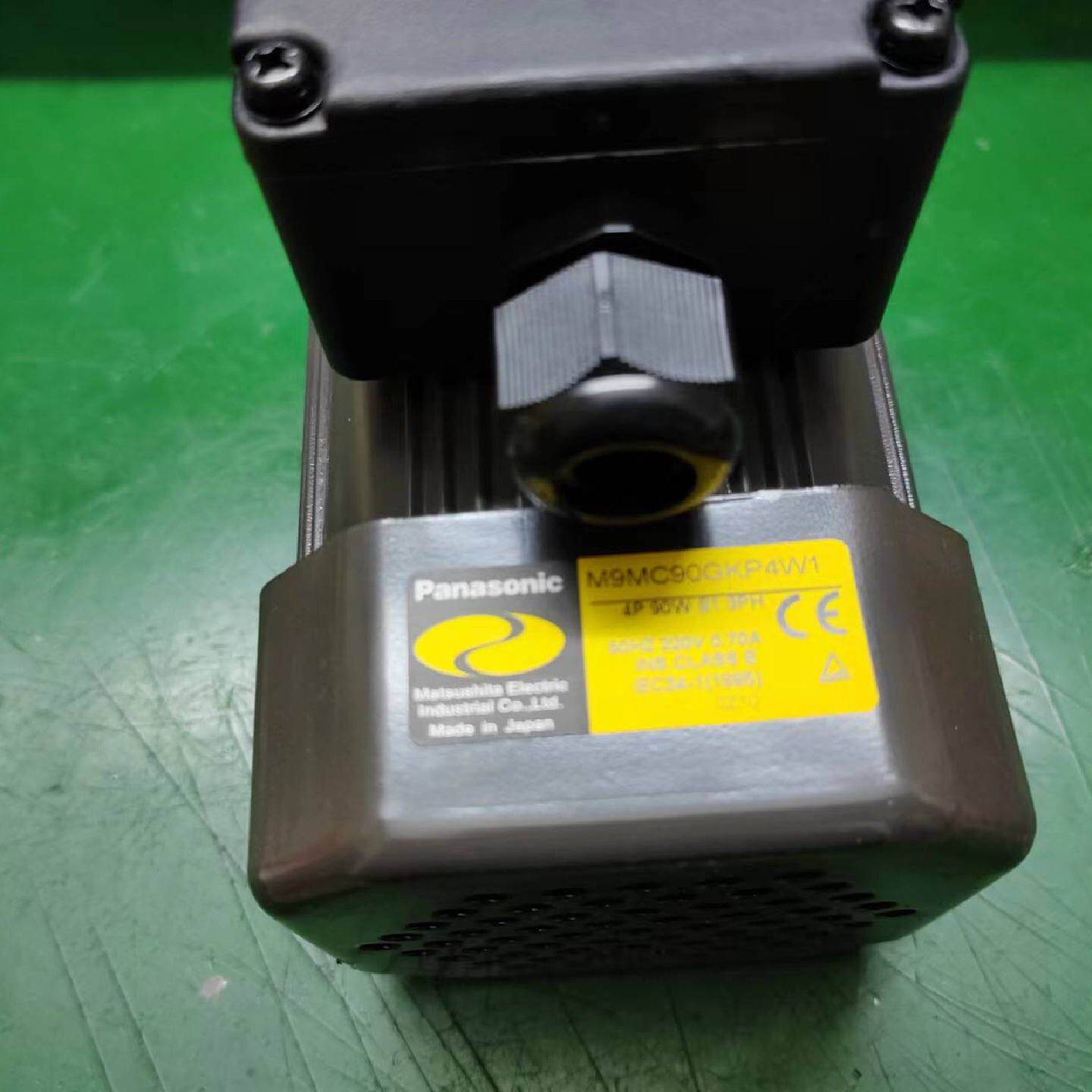 正品松下电机 M9MC90GKP4W1 90W三相马达M9MC90GKP4W 原装供应