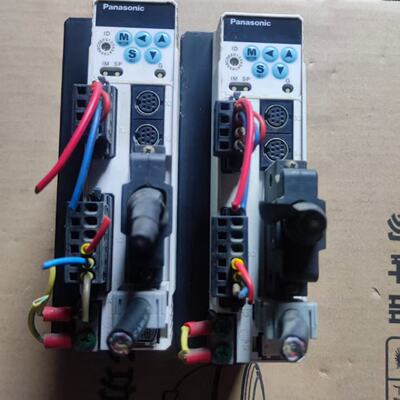 松下驱动器   MBDDT2210053，400W，好—议价