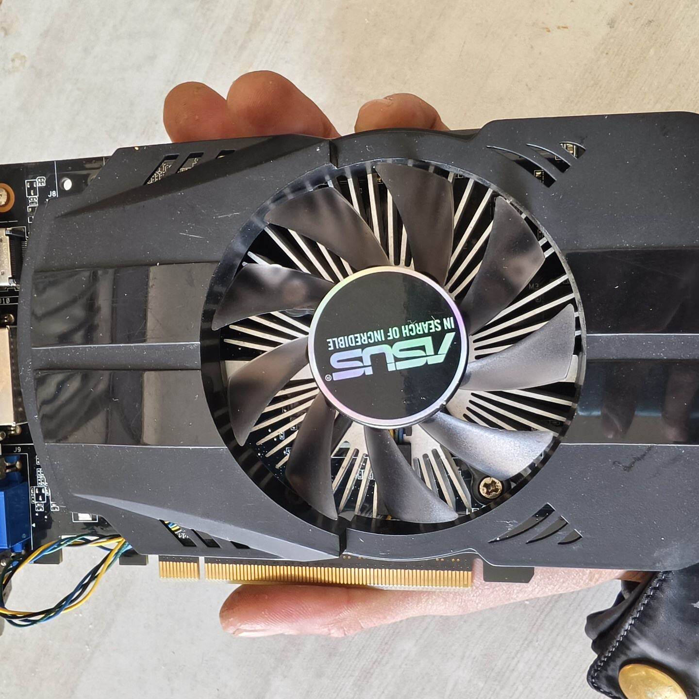 【议价】GTX750TI 华硕 2G显卡 拆机实物拍摄 成色一般 有使 全新
