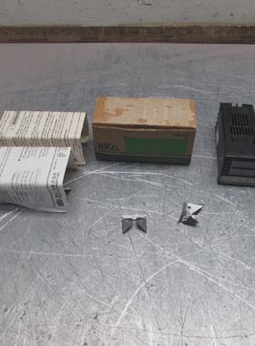 全新SYSCONRKCC100FJA3V*NZK852TEMP控制器02192F全新带盒优惠