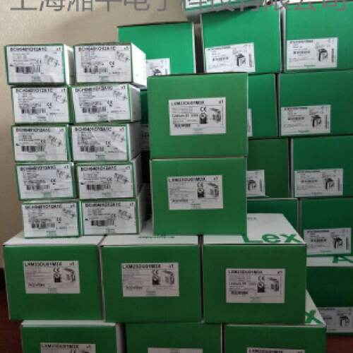 议价施耐德全新原装正品LXM23DU01M3X伺服驱动器0.1Kw现货可开增