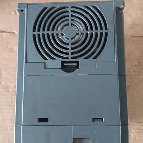 (议)粤康变频器YK6002R2G3R7P4电压380V