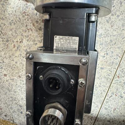 议价议价德国ZF减速机PGE100/2，带伺服马达，型号SMAR-0
