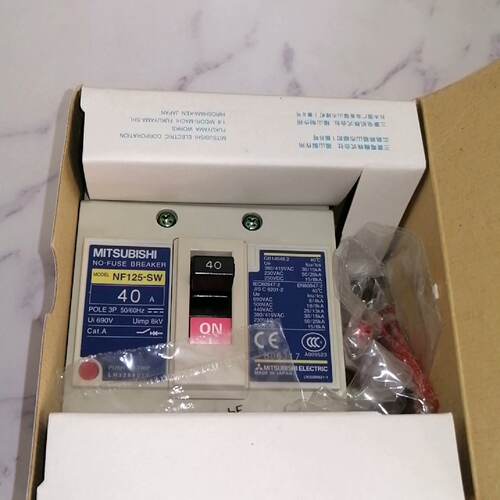 三菱断路器NF125SW3P40A全新带包装-议价