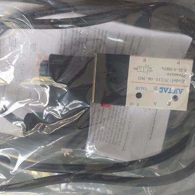 议价AMISCO s.p.A防爆线圈3009MD024W3配亚德客3V210-08-NO  NC电