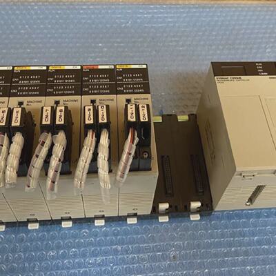 OMRON PA204 SYSMAC C200HE CPU42 C200HOD215 ID215