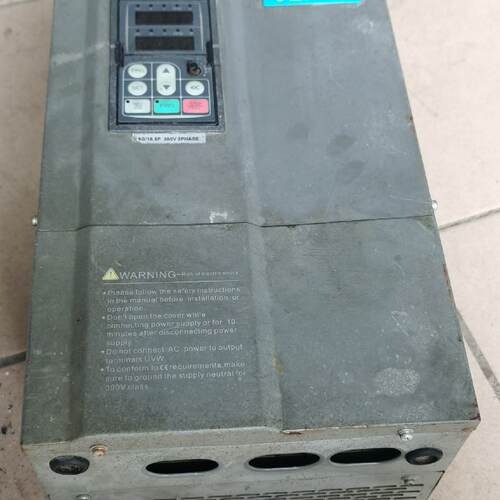 伟创变频器AC60T3015G018P1518.-议价