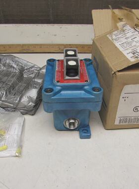 APPLETON N2D75U2 2BUTTON WATERTIGHT 34 PLASTIC CONTROL STATI