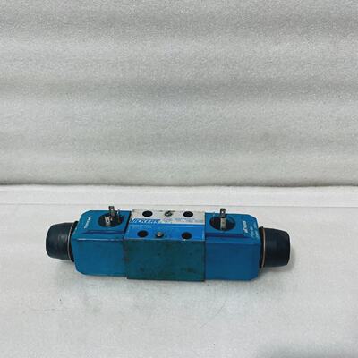 VickersDG4V36CHMU1D6电磁阀操作定向阀220240V