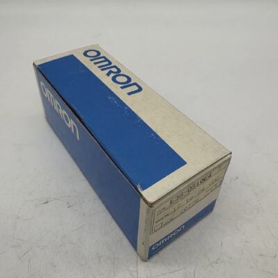Omron E3SDS10E4 Czujnik fotoelektryczny