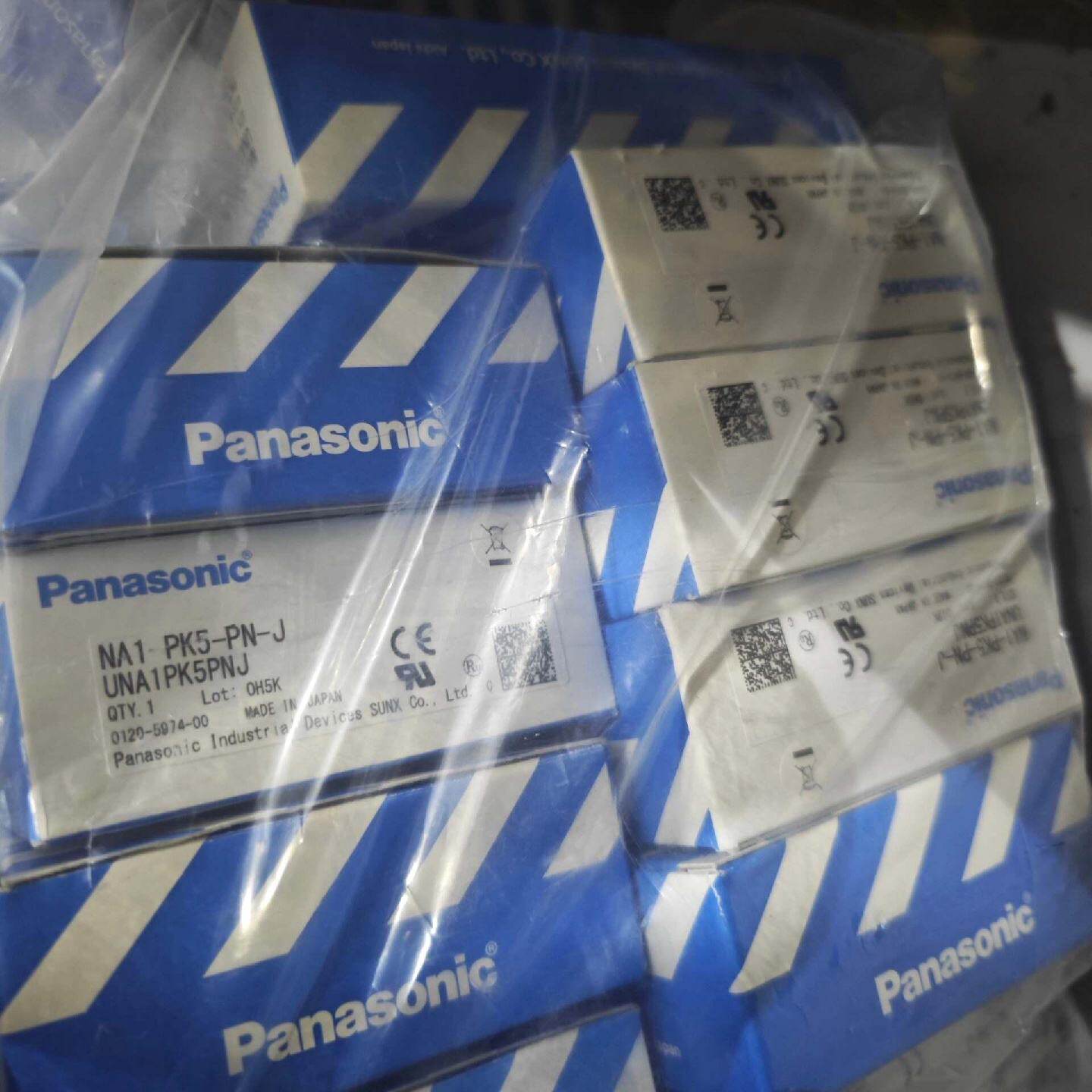 全新松下Panasonic光电传感器型号NA1PK5P议价