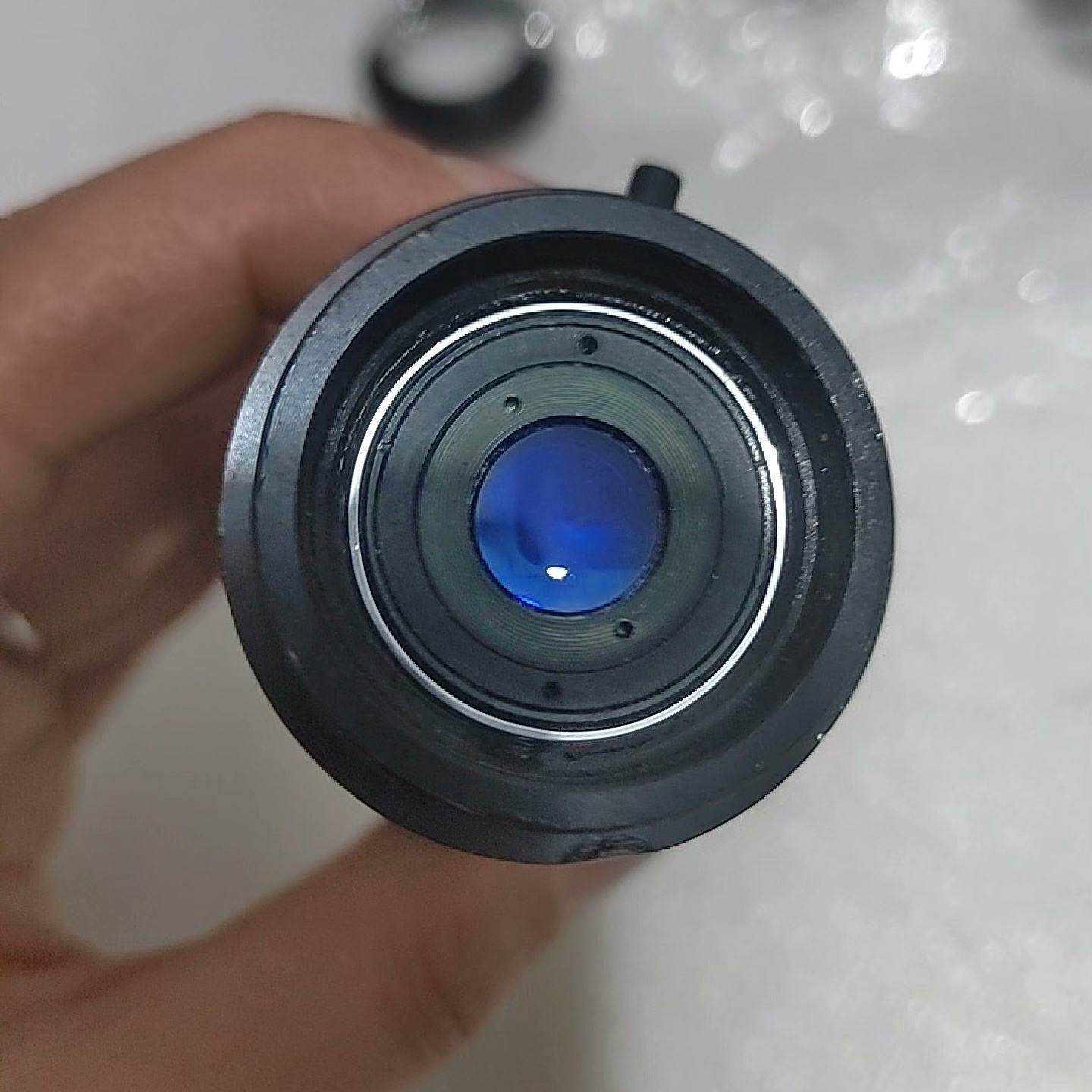 艾菲特变焦镜头一个,具体参数不详特价80出。--议价商品