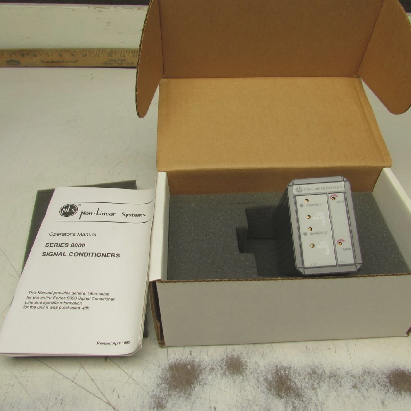 NLS NONLINEAR SYSTEMS SERIES 8000 SIGNAL CONDITIONER 8000310 - 实物图
