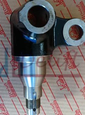 叉车配件 43211-23471-71 转向节 羊角 7-8FD10-18 Delift
