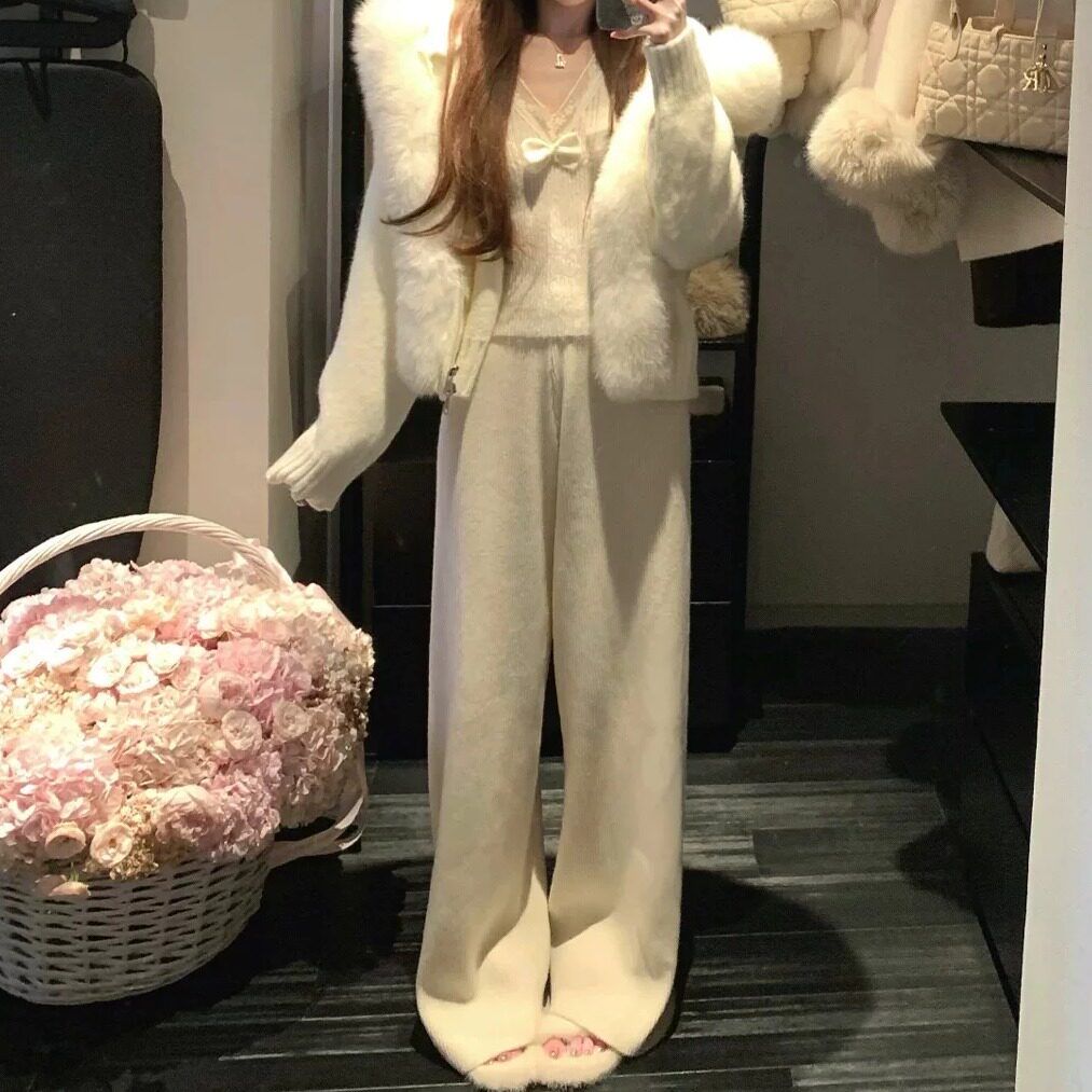 CO雪宝千金风大毛领显瘦针织衫