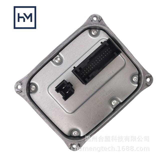 OE：2059005010 2129005324适用2013 款奔驰 C 级HID大灯控制模块