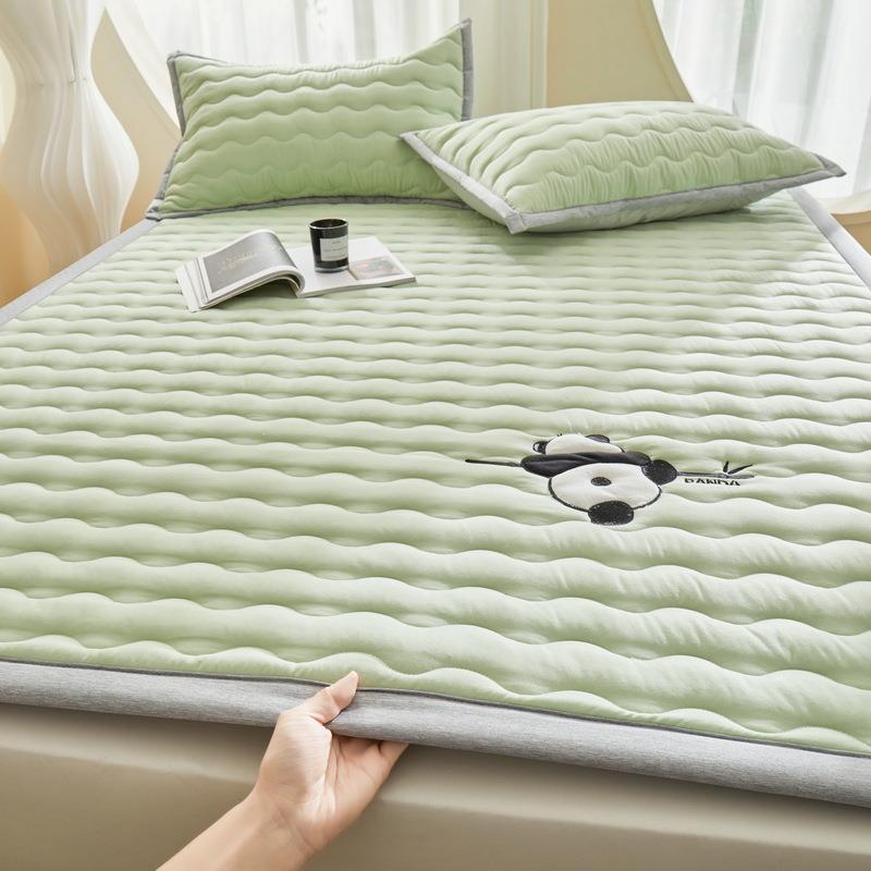 卡通刺绣床垫软垫a类家用榻榻米折叠垫子学生宿舍单人床褥子南通