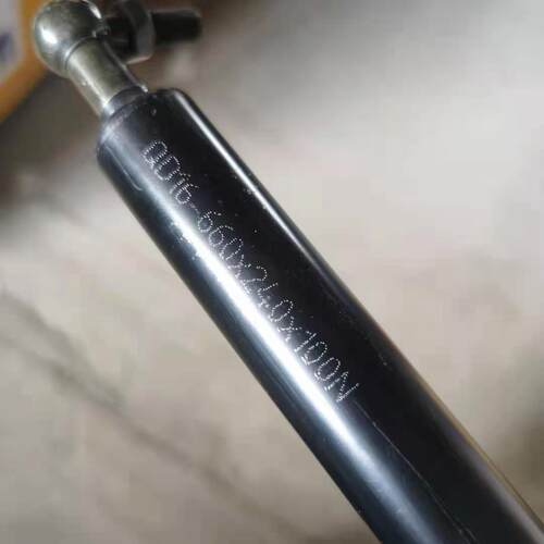 东风304/364/404拖拉机机盖气弹簧支杆顶杆QD16-660240100N