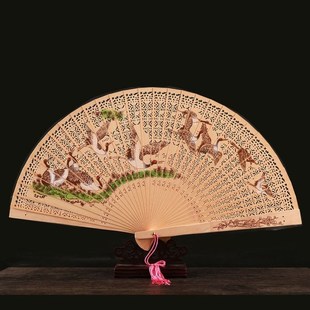 檀香味礼品中国j风带香味香木折叠扇子古风折扇男女士式 镂空扇子