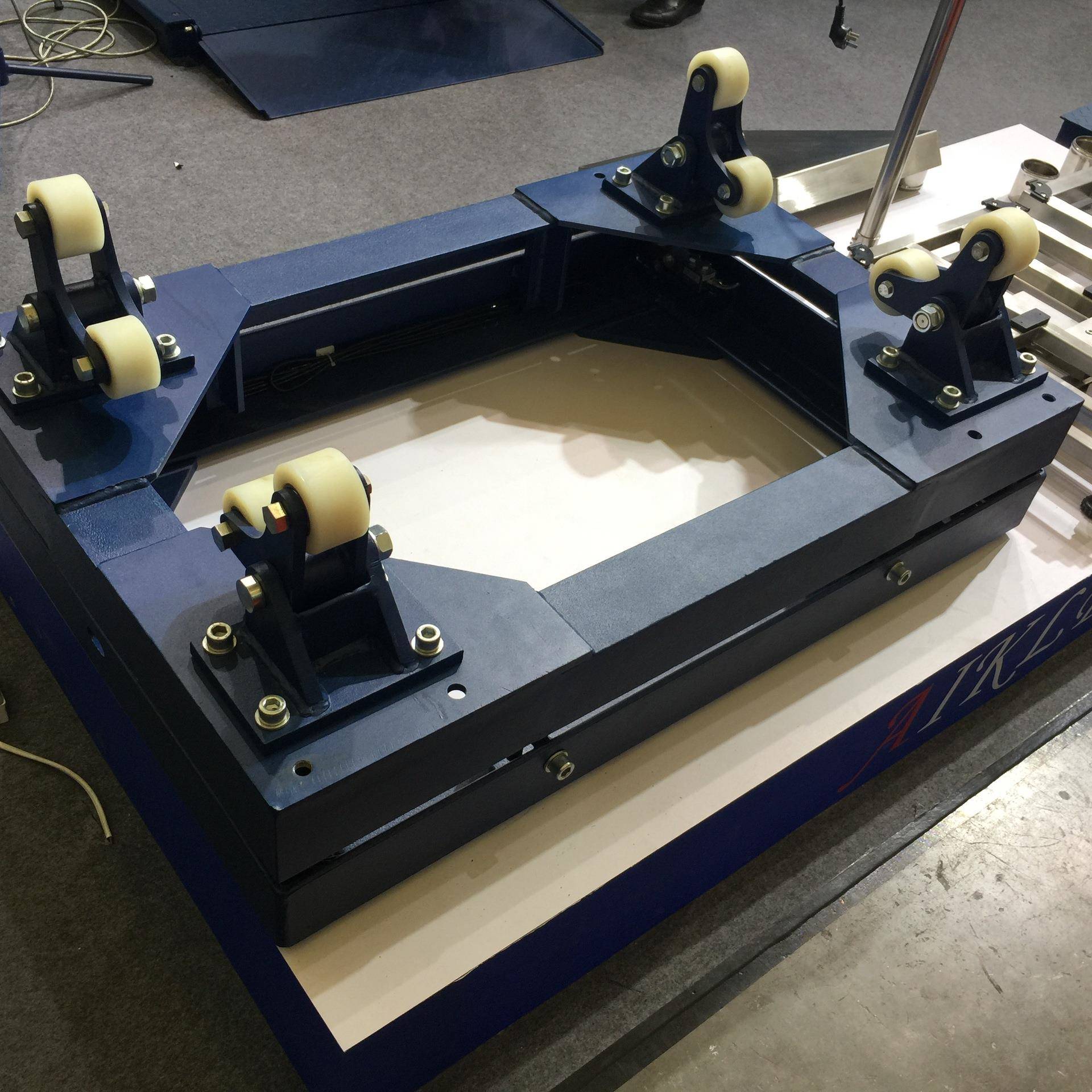 双层2T氯瓶电子秤 防腐3000kg防爆钢瓶称 2.5吨模拟量信号钢瓶秤