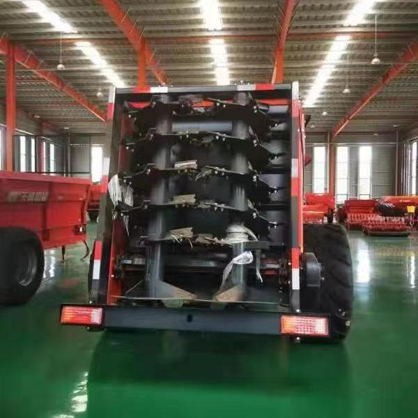 多功能撒粪车有机肥鸡粪牛粪抛粪车固态肥抛撒车