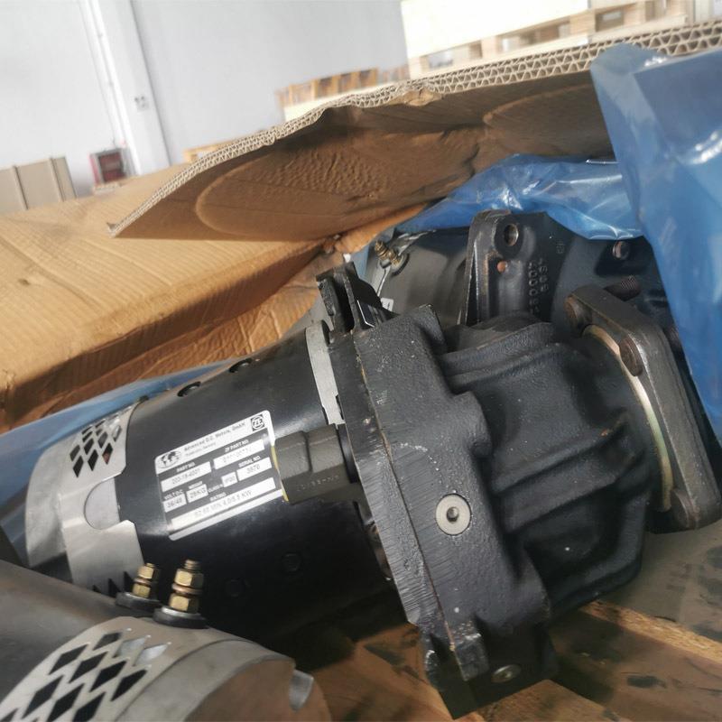 电动叉车采埃孚驱动轮变速箱减速器