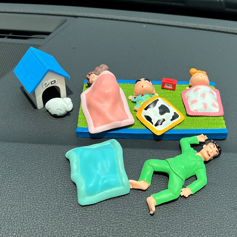 2023可爱日i系治愈网红车载摆件桌面解压中控台创意汽车装饰品车