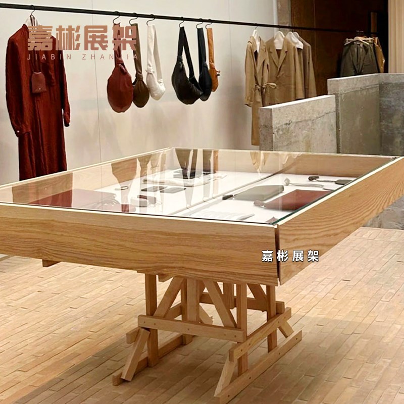 女装店中岛台原木色流水台复古展台玻璃首饰柜服装店展示架置物台