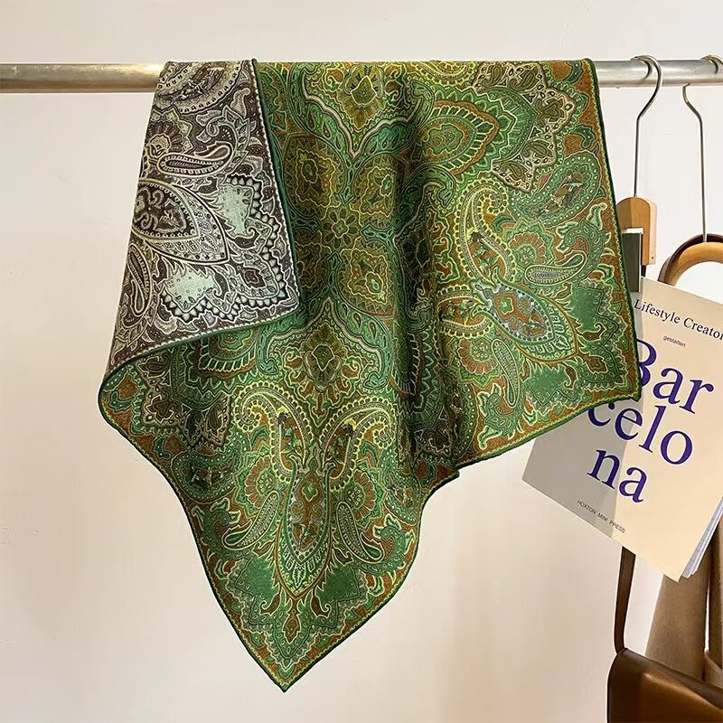 桑蚕丝羊毛【绿色腰果花】60丝毛方巾搭配大衣高级感丝巾K626