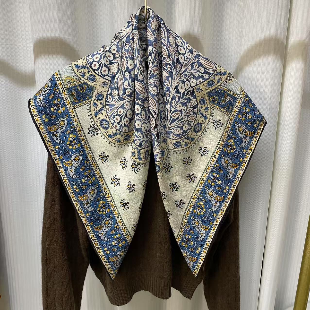 桑蚕丝羊毛【许愿树】86丝毛方巾双面同色手工卷边丝巾Q719