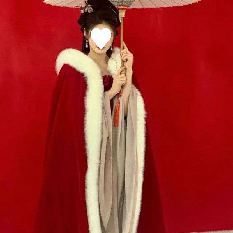 L8A红色汉服女冬款斗篷长款新娘秀禾服冬季加绒古装加厚披肩保暖