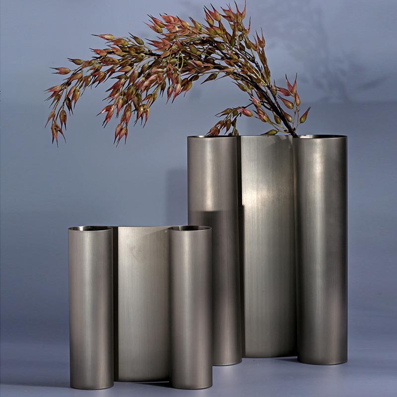 现代极简轻奢双管金属管状造型深灰色双孔花器艺书房桌面家居装饰