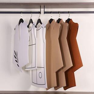 轻奢衣帽间软装饰品样板房衣服极简毛毡衣服假衣服衣柜展厅摆件