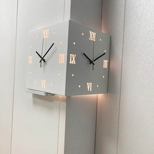 新款网红阳角挂钟双面转角家用客厅钟表现代简约创意拐角钟