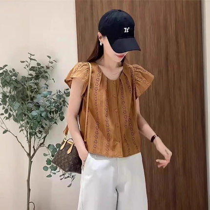 法式刺绣蕾丝小飞袖衬衫女2024夏天设计感韩系减龄洋气娃娃衫上衣