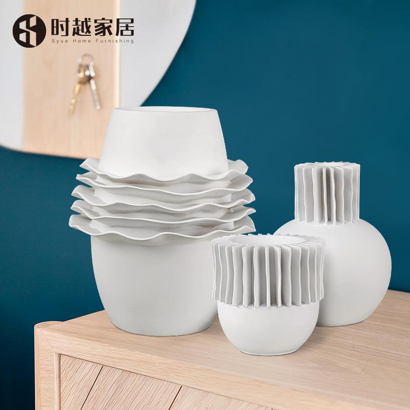 简约现代白色创意造型树脂花瓶样板间客厅摆件极简几何不规则花器