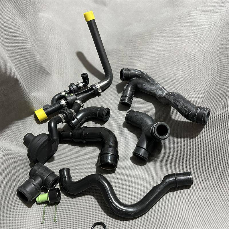 老宝来1.8T发动机废气管曲轴箱废气管