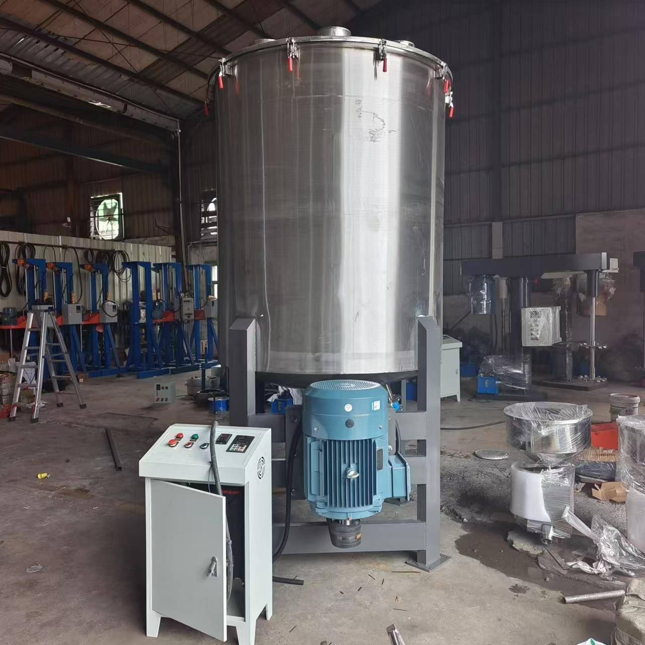 供应2500L干粉搅拌机高速粉体搅拌机不锈钢混合机