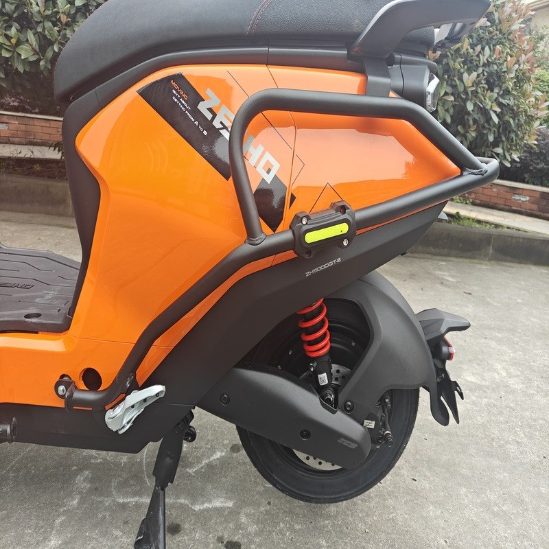 适用ZEEHO极核AE5i/AE5iPro护杠电动车保险杠后货架尾架改装配件