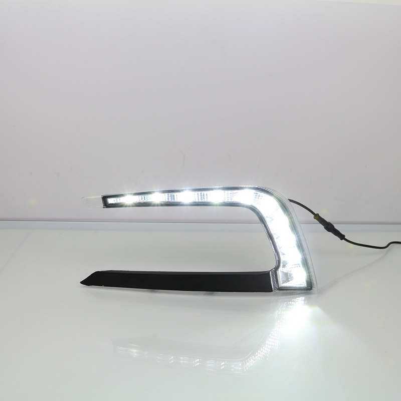 适用于2015款东南菱悦V3 前雾灯罩改装LED日行灯转向信号灯防雾灯