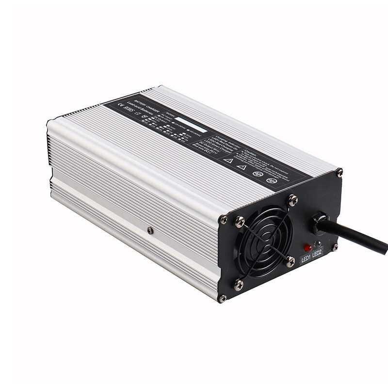 12V30A900W铝壳电动船 电动手推车 电动叉车 电担架 清洗机充电器